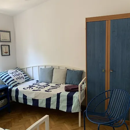 Apartment By The Sea - 20032