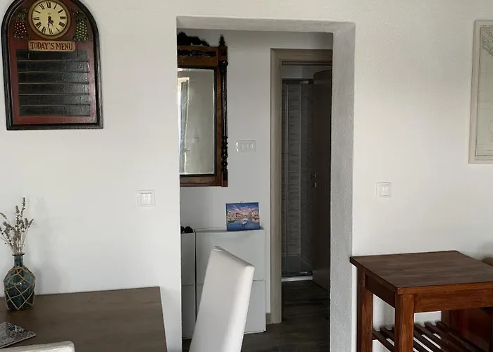 By The Sea - 20032 Apartment