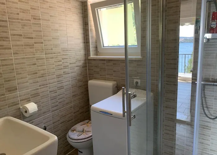 Apartment By The Sea - 20032